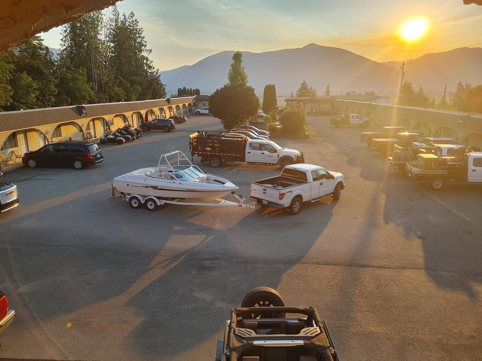 Magnuson Motel 3*