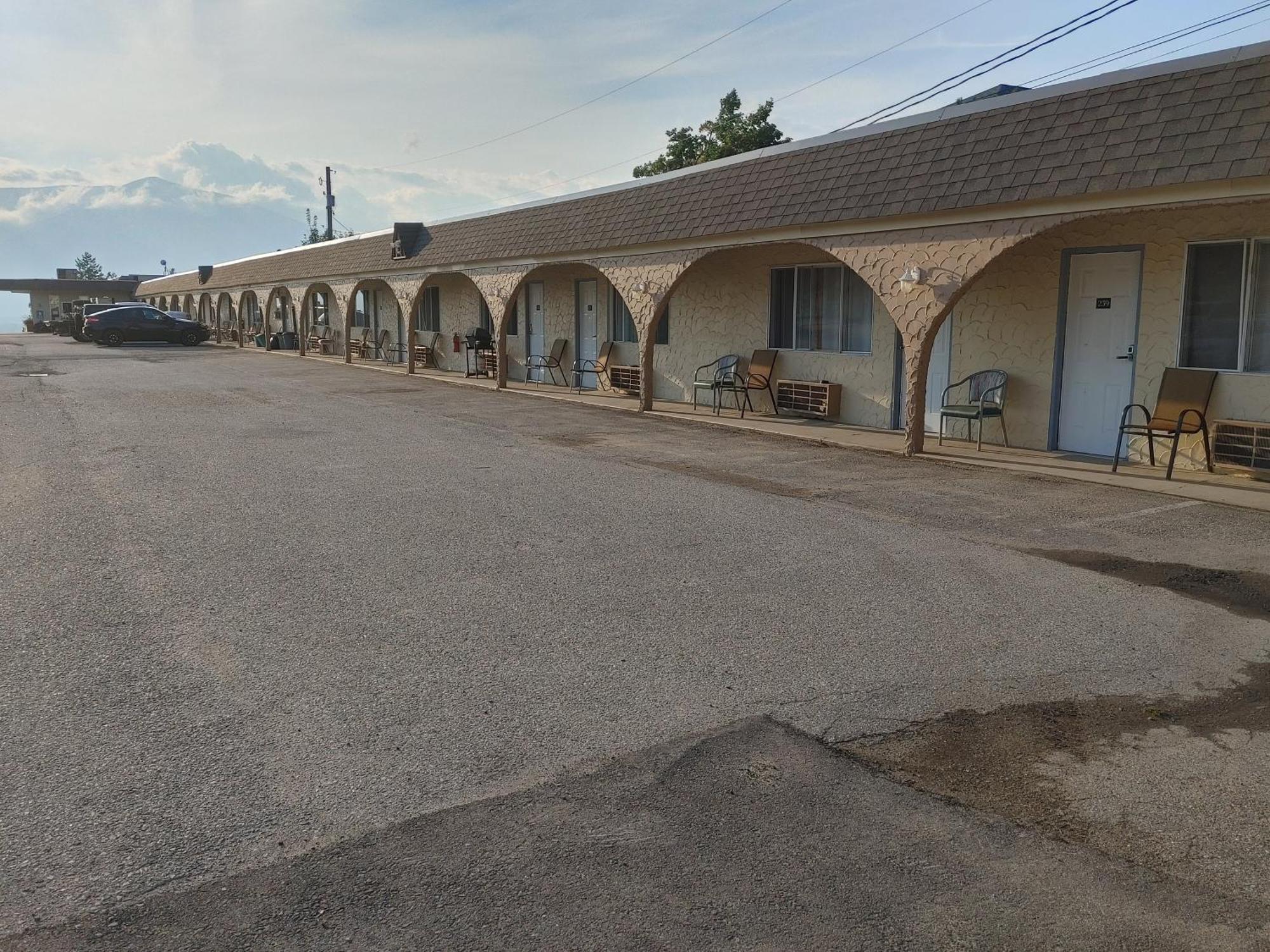 Magnuson Motel 3*