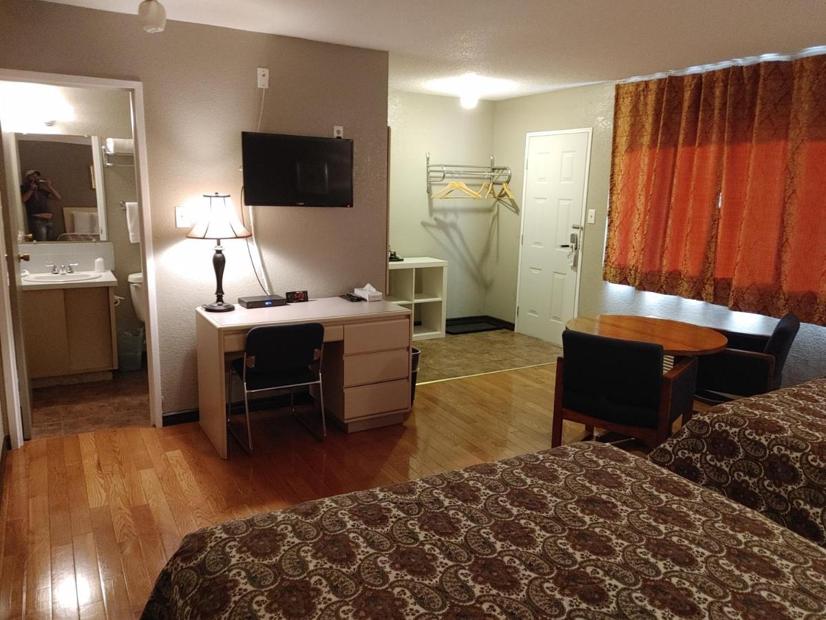 Magnuson Motel 3*
